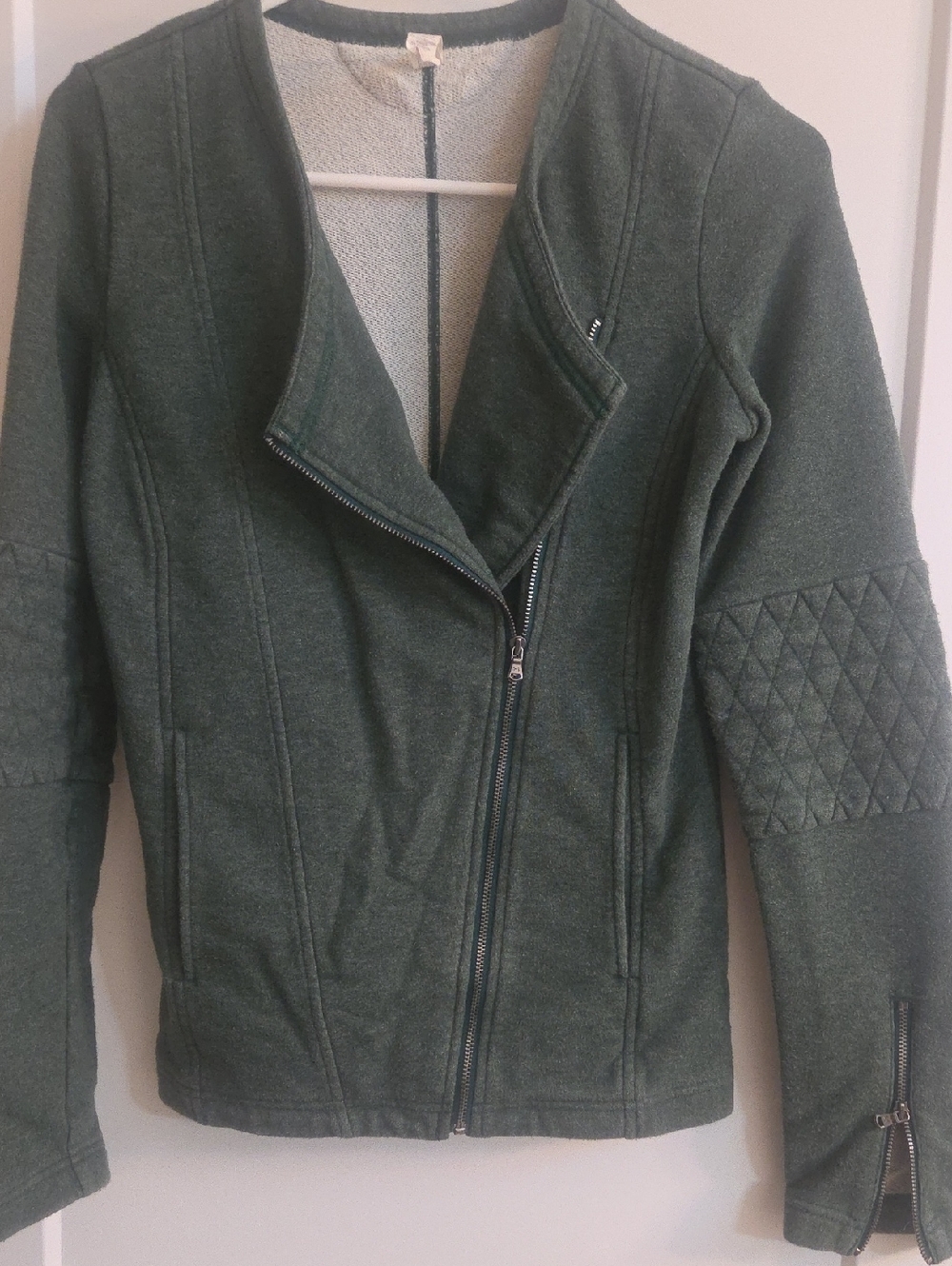 Under Armour Olive Green Quilted-Sleeve Asymmetrical Zip Jacket